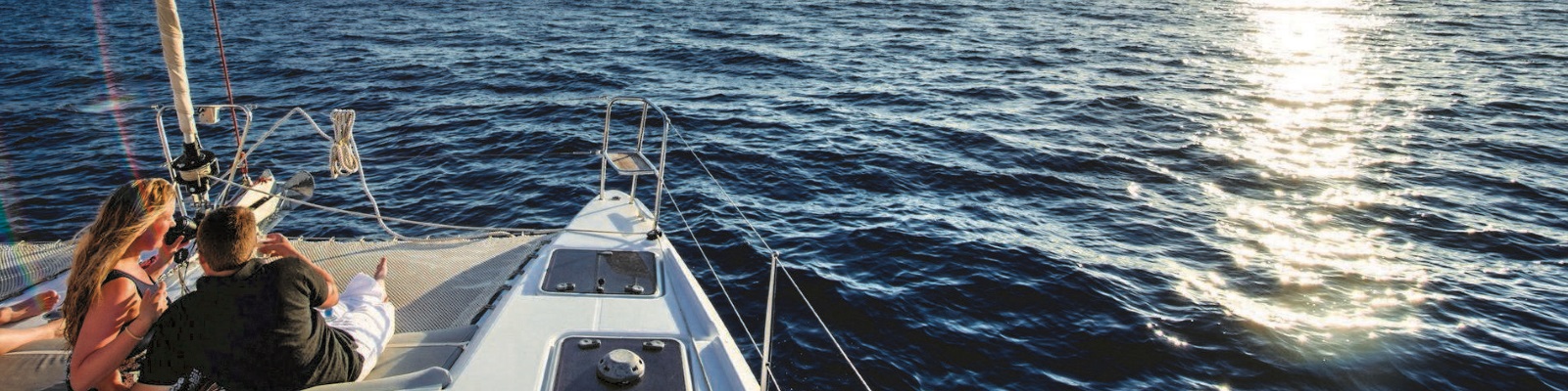 boat excursions in Santorini